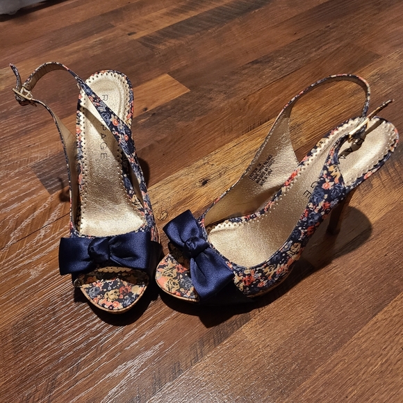 Floral Rampage Heels size 7 - Picture 5 of 6